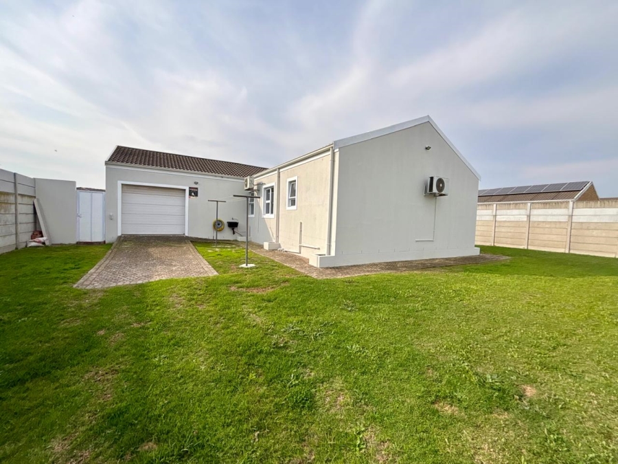 To Let 3 Bedroom Property for Rent in Windsor Park Estate Western Cape